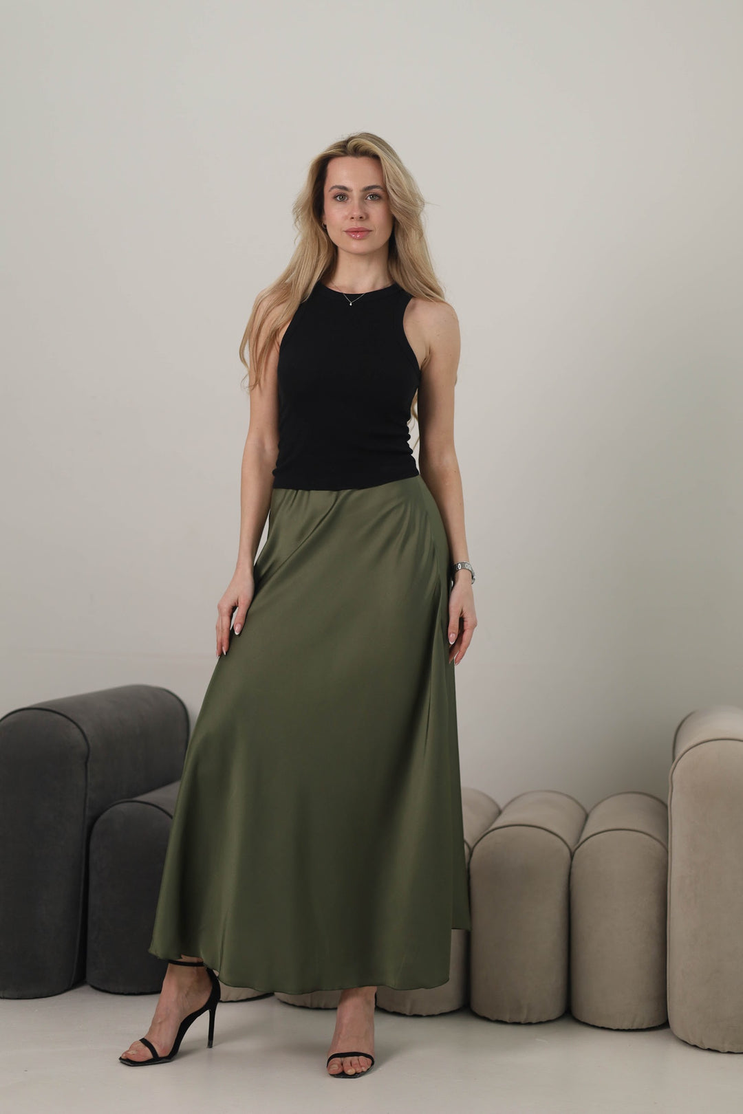 khaki skirt