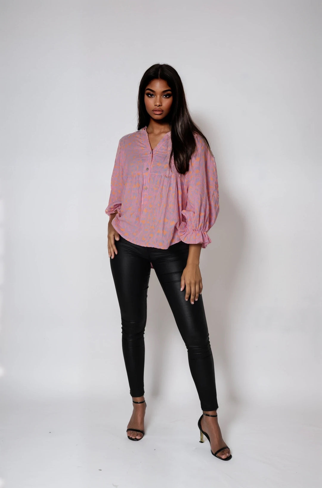 Musselin-Bluse mit Pinkem Animal