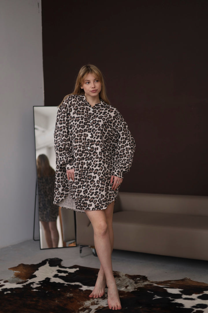 Oversize Leopard muslin blouse