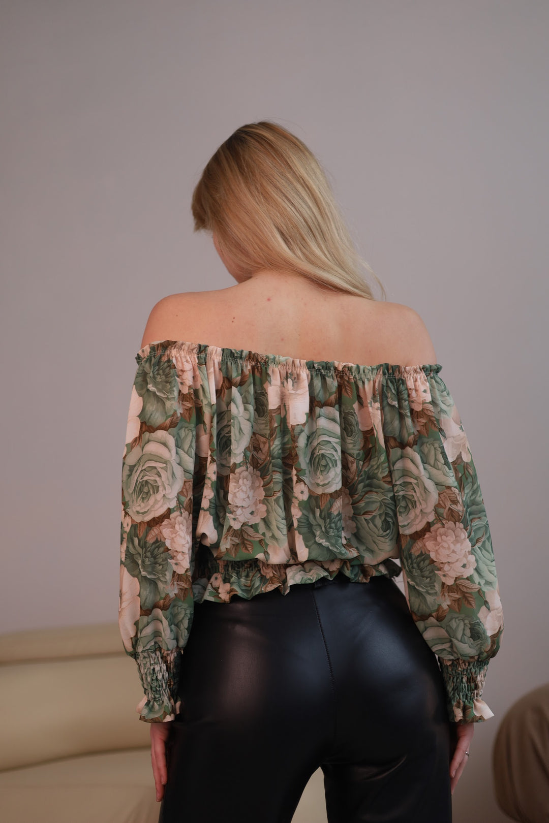 Floral Puff shoulder blouse