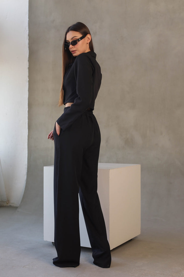 black two-piece classy set
