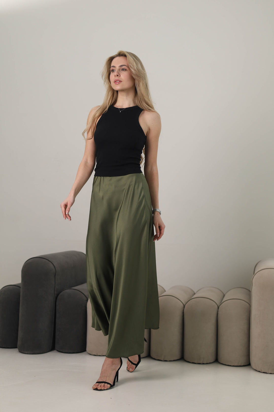 khaki skirt