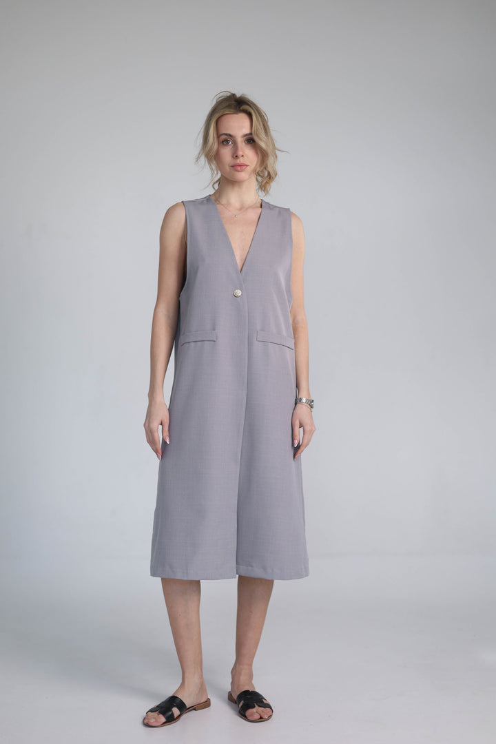 Sleeveless light gray maxi dress