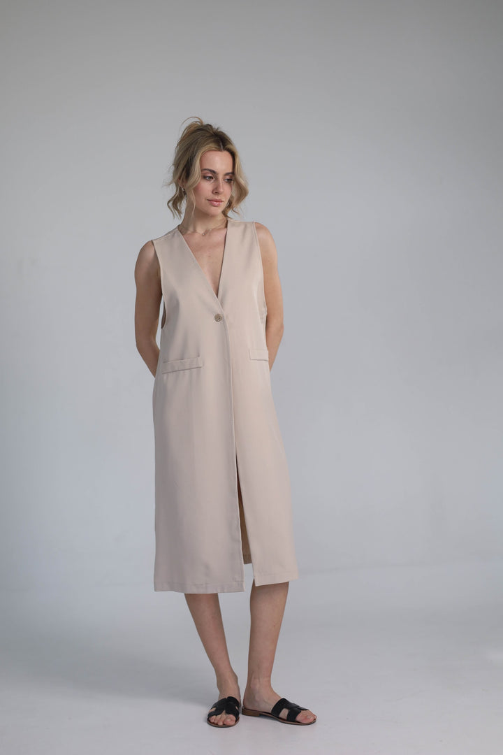 Sand-colored sleeveless maxi dress