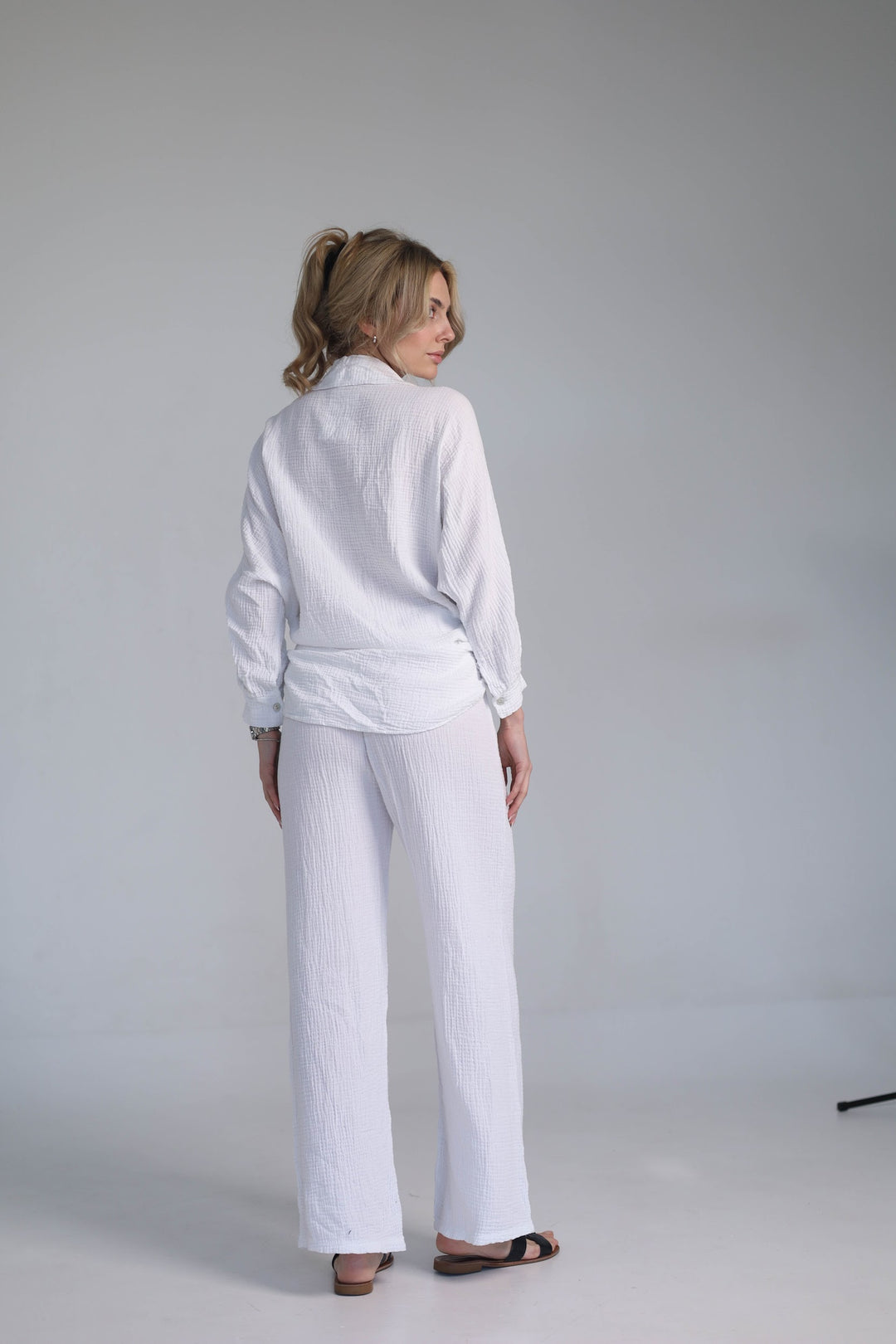 white two-piece set