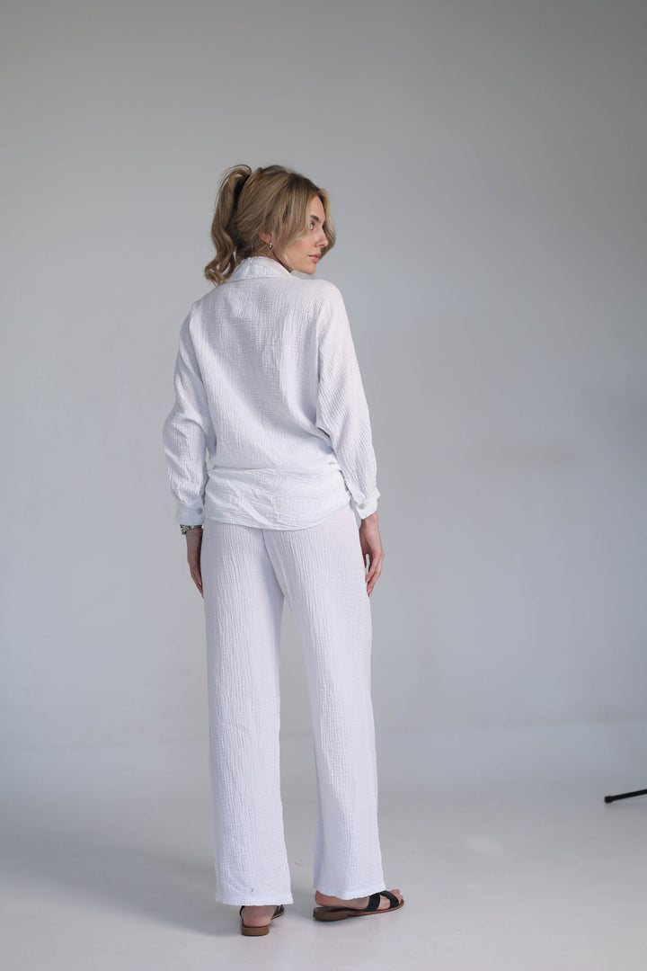 white two-piece set